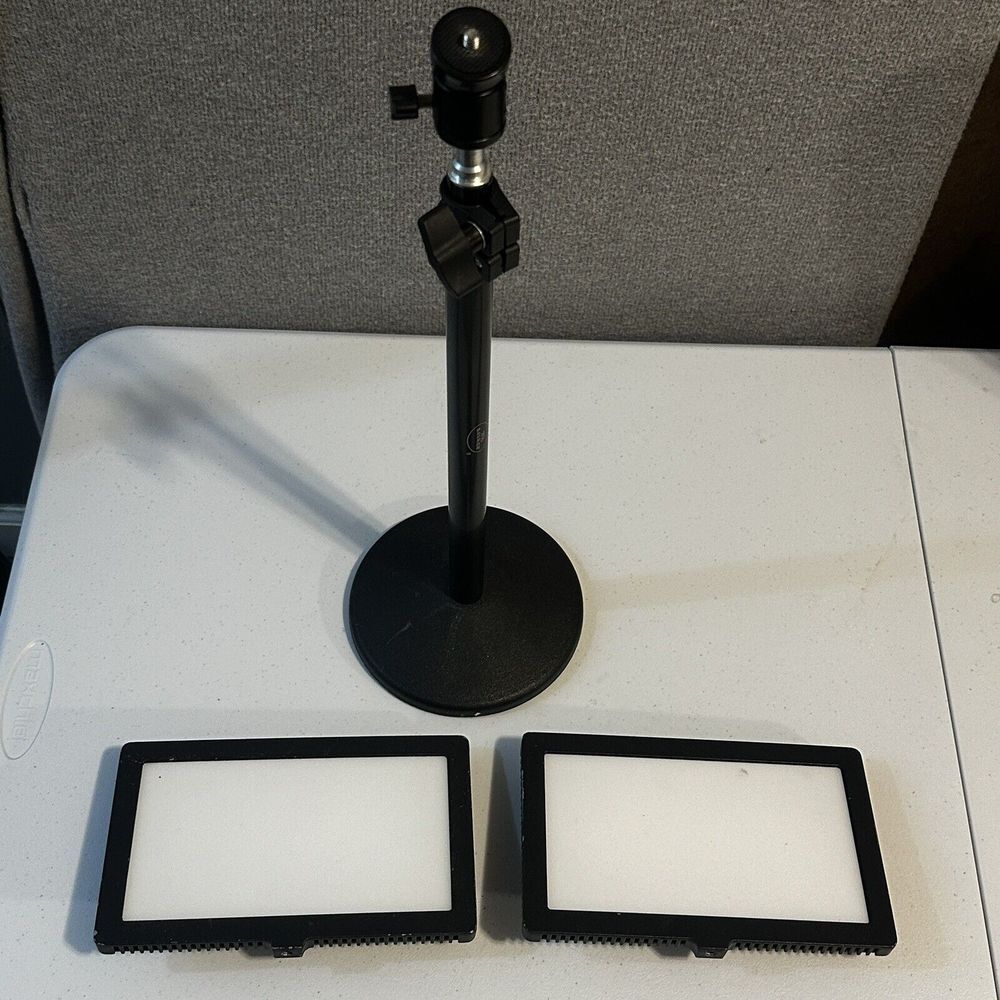 Savage Pro Gamer LED Lights And 1 Stand Tested Good - Picture 4 of 5